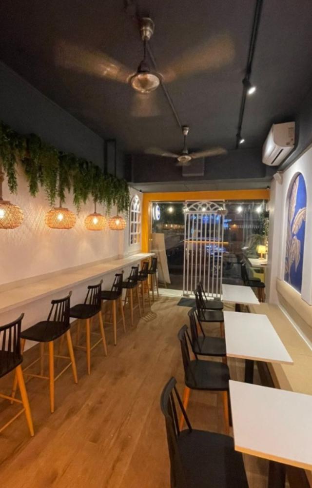 Mumbaikar Sudeep Awchat loves pav and that made him and his brother Acash start Poie and Pao in Mahim in 2023 with a menu solely for pavs with unique fillings