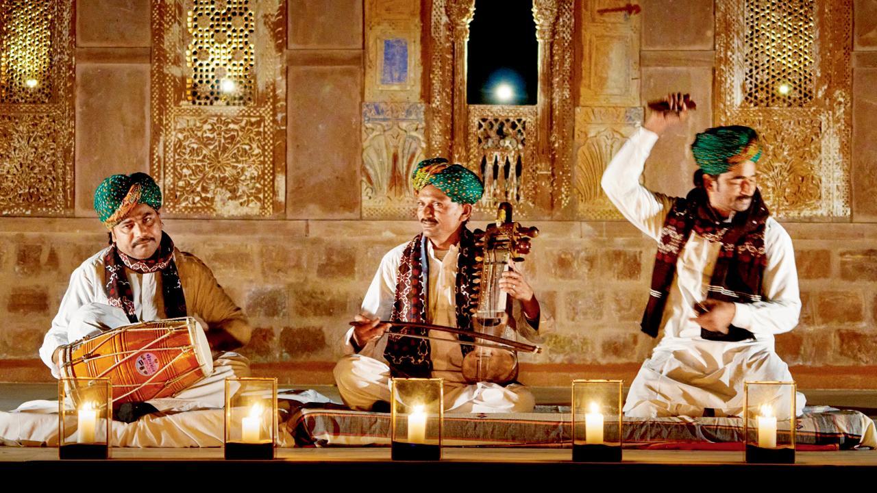 SAZ in Mumbai: Watch Rajasthani musicians enthral the audience in Bandra