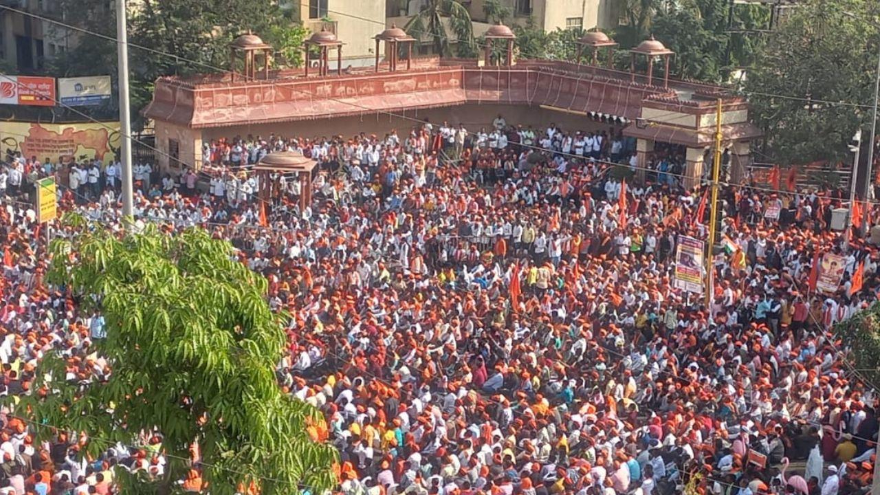 Jarange remained firm on the Mumbai march and assured that the Maratha agitation would not disrupt Republic Day celebrations. The organisers planned a flag-hoisting ceremony at Azad Maidan to mark the occasion.