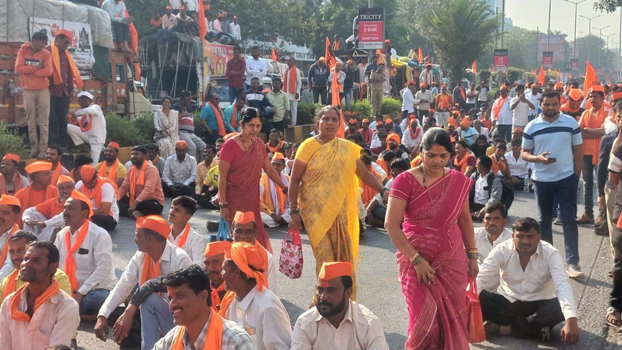 The protesters, led by Jarange, intend to begin a hunger strike at Azad Maidan, seeking Kunbi (OBC) status for the Maratha community.