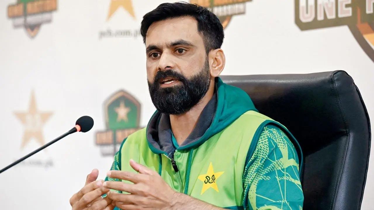 Team director Mohammad Hafeez unlikely to get long-term contract from PCB