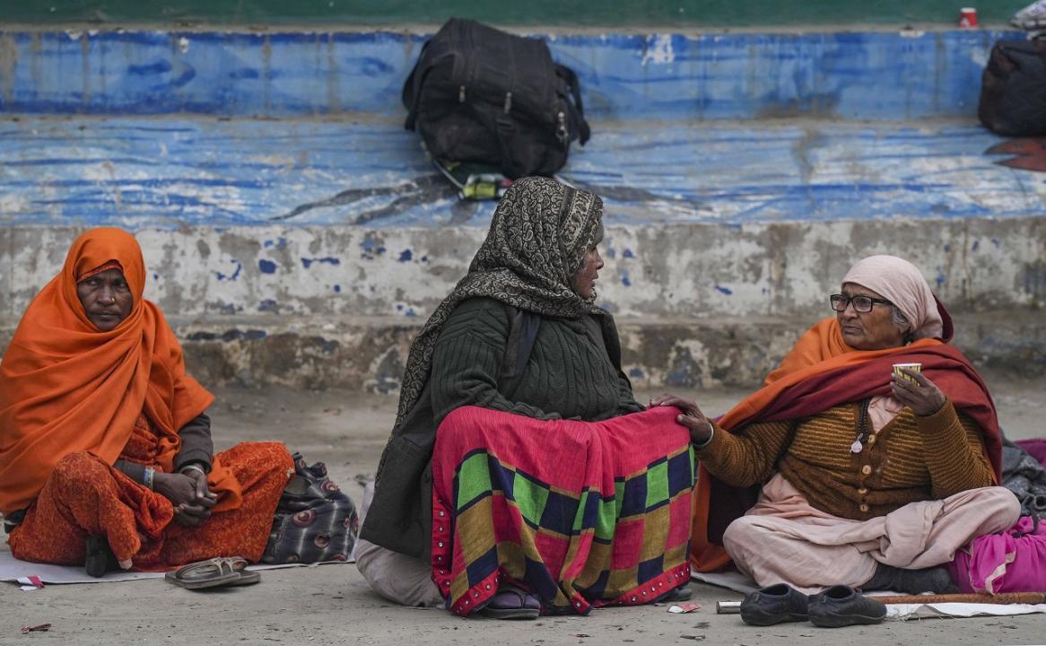 Schools up to class 5 in Delhi to remain closed for next 5 days amid cold wave