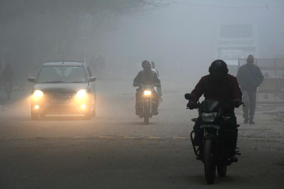 In Photos: Fog affects visibility, rail traffic in parts of north India
