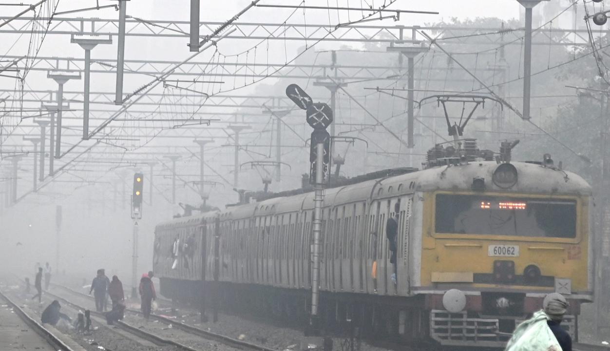 In Photos: Fog affects visibility, rail traffic in parts of north India