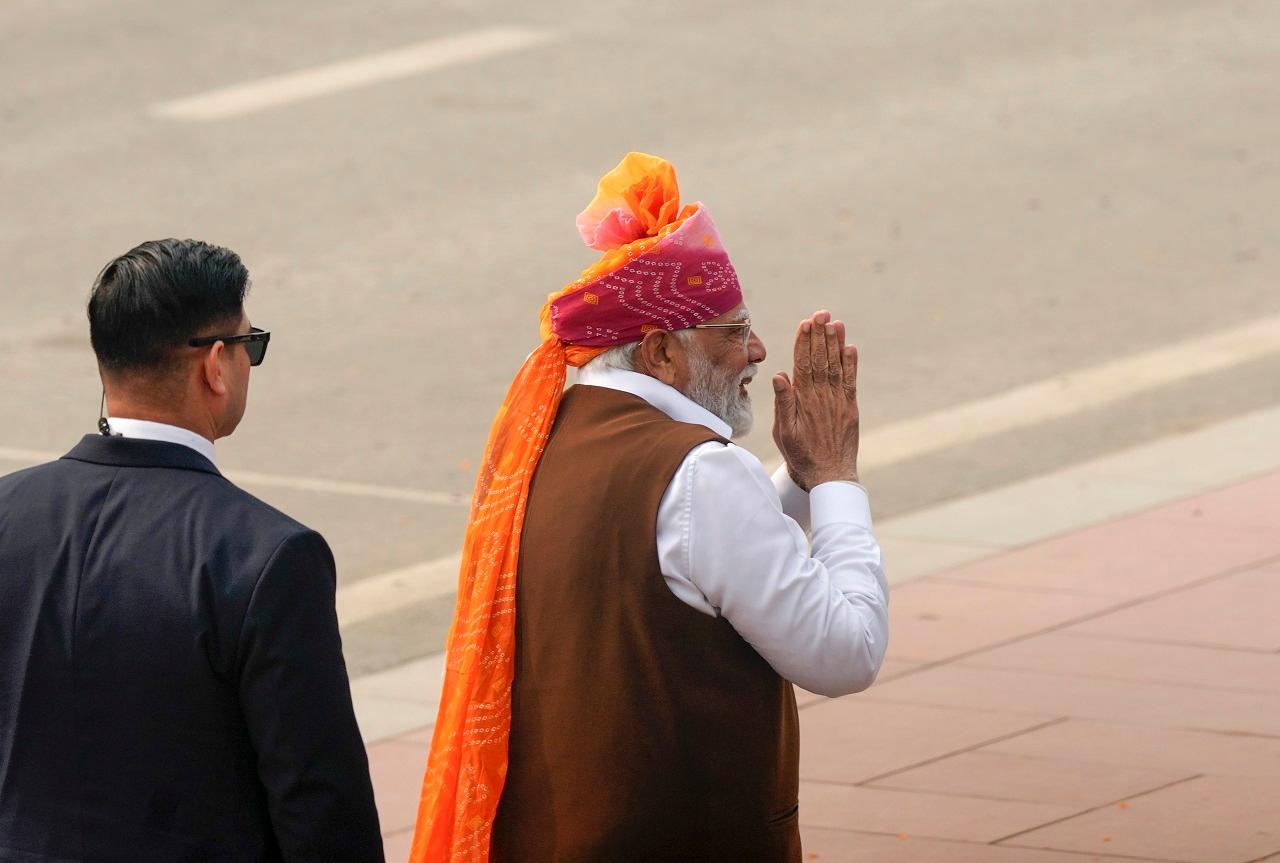 Prime Minister Narendra Modi, Defence Minister Rajnath Singh, several other Union ministers, the country's top military brass, foreign diplomats and senior officials were among those who witnessed the impressive show that also included a gravity-defying fly-past by helicopters and planes, with even a dense fog failing to dampen the spirits of the spectators