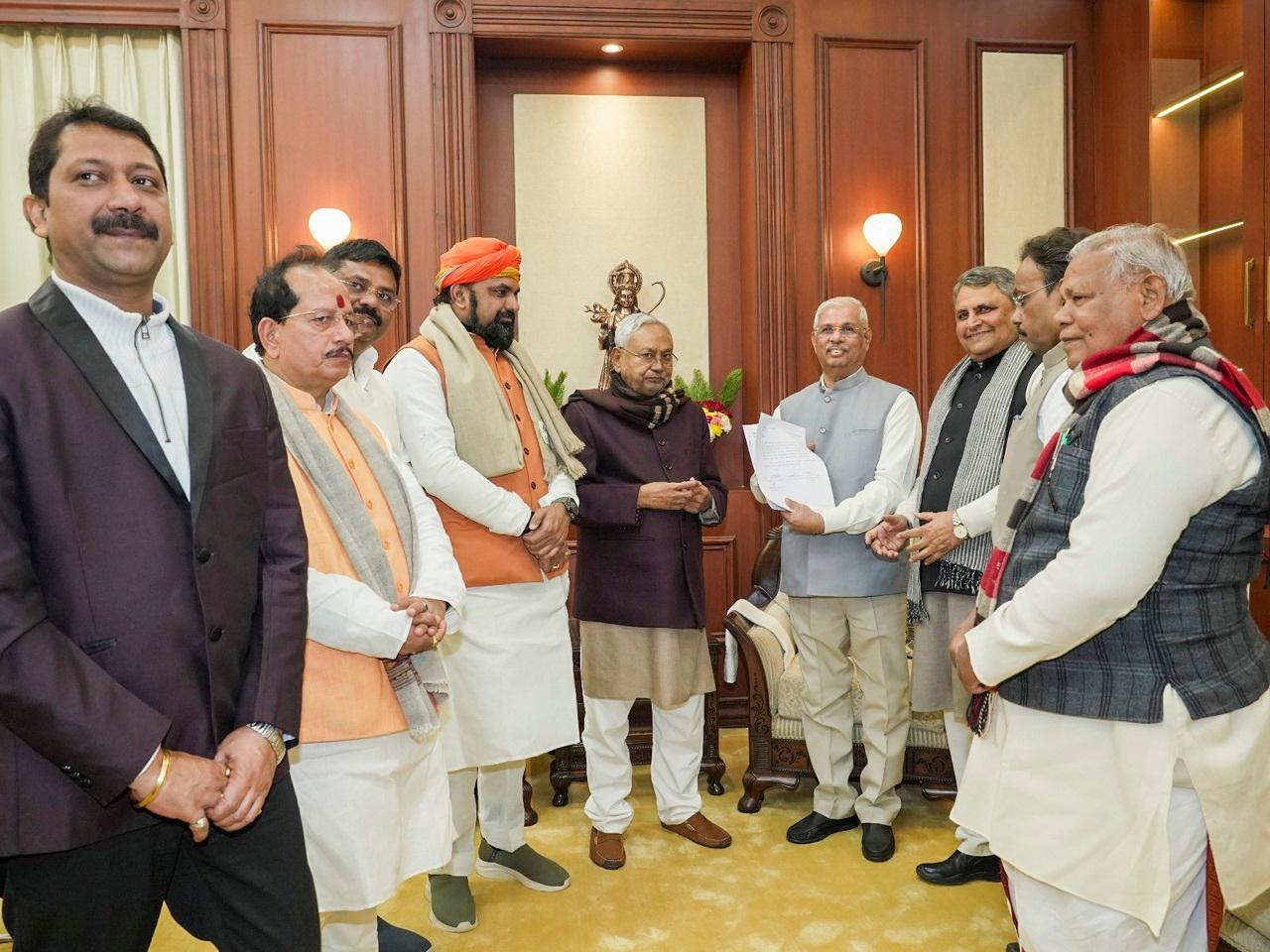 The BJP is likely to come up with the offer of support and its national president Jagat Prakash Nadda, who is expected to be present at the swearing-in ceremony, is scheduled to arrive here around 3 pm