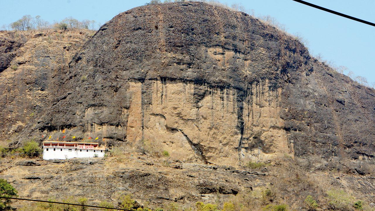 A structure on Parsik Hill