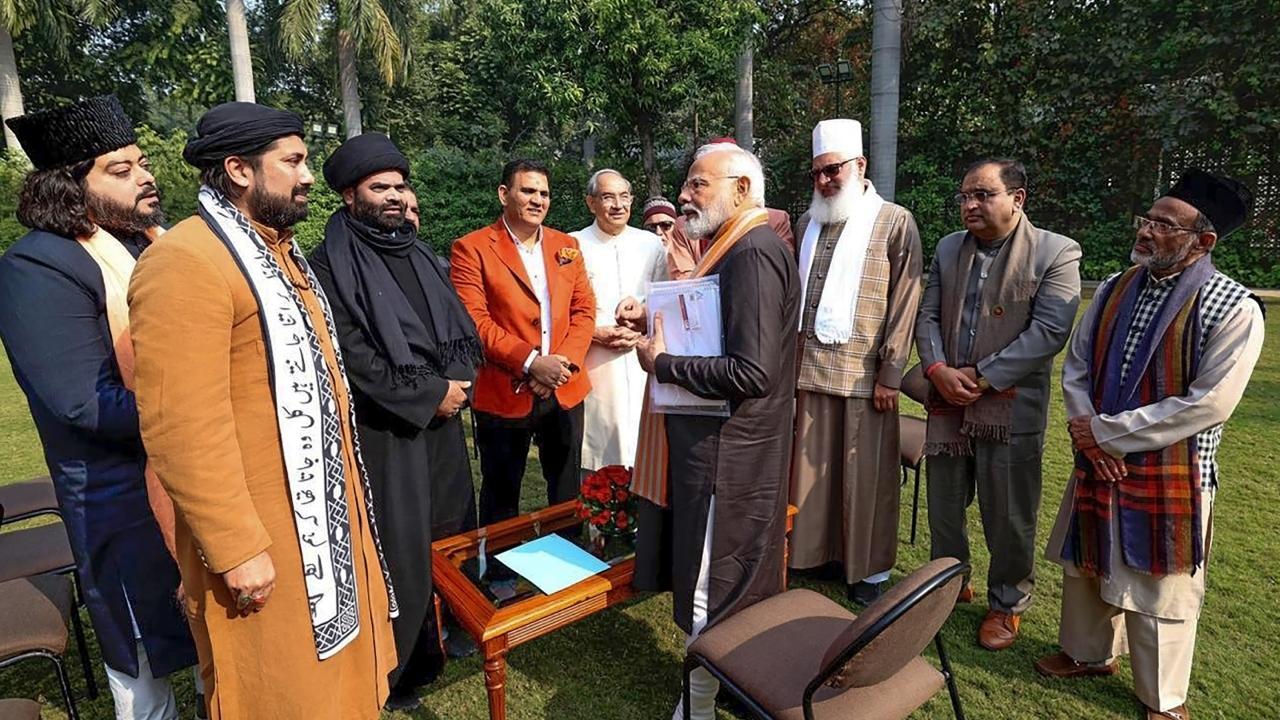 PM Modi presents 'chadar' to be placed at Ajmer Sharif