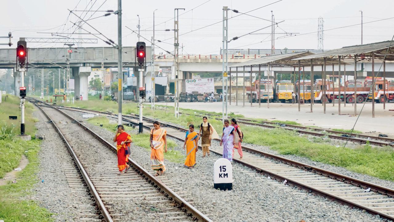 Mumbai: Despite campaign, rise in track deaths