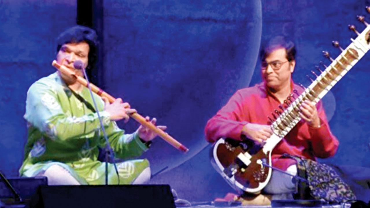 Rakesh Chaurasia and Purbayan Chatterjee at a previous event. PIC COURTESY/INSTAGRAM