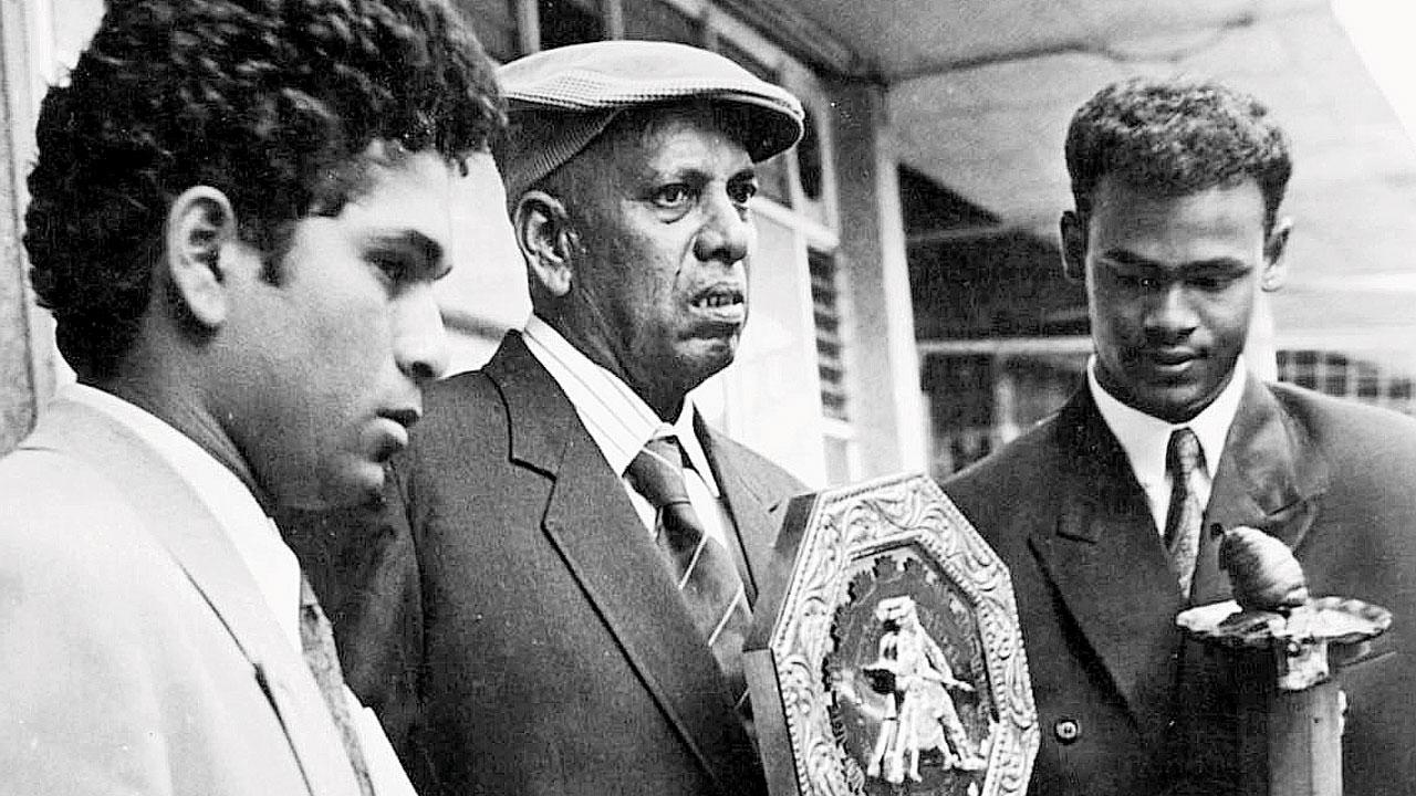 (From left) Sachin Tendulkar, Ramakant Achrekar and Vinod Kambli. File Pic