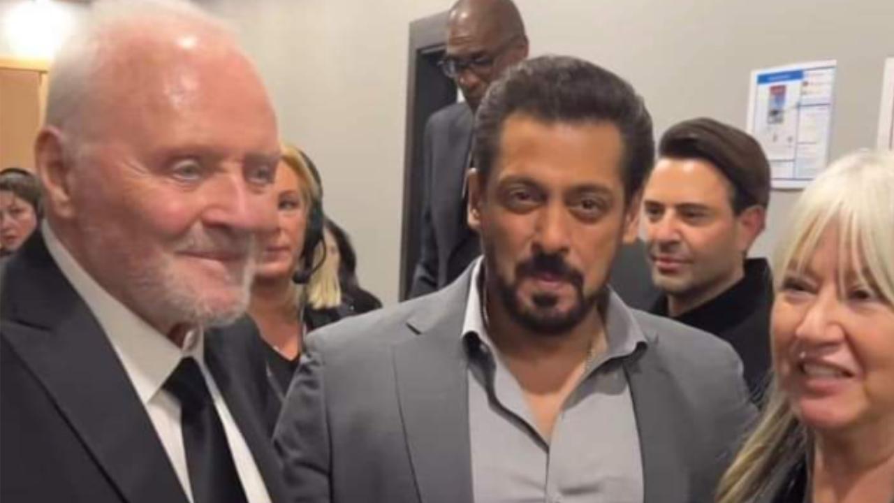 Salman Khan poses with 'Hannibal' actor Anthony Hopkins at Joy Awards in Riyadh