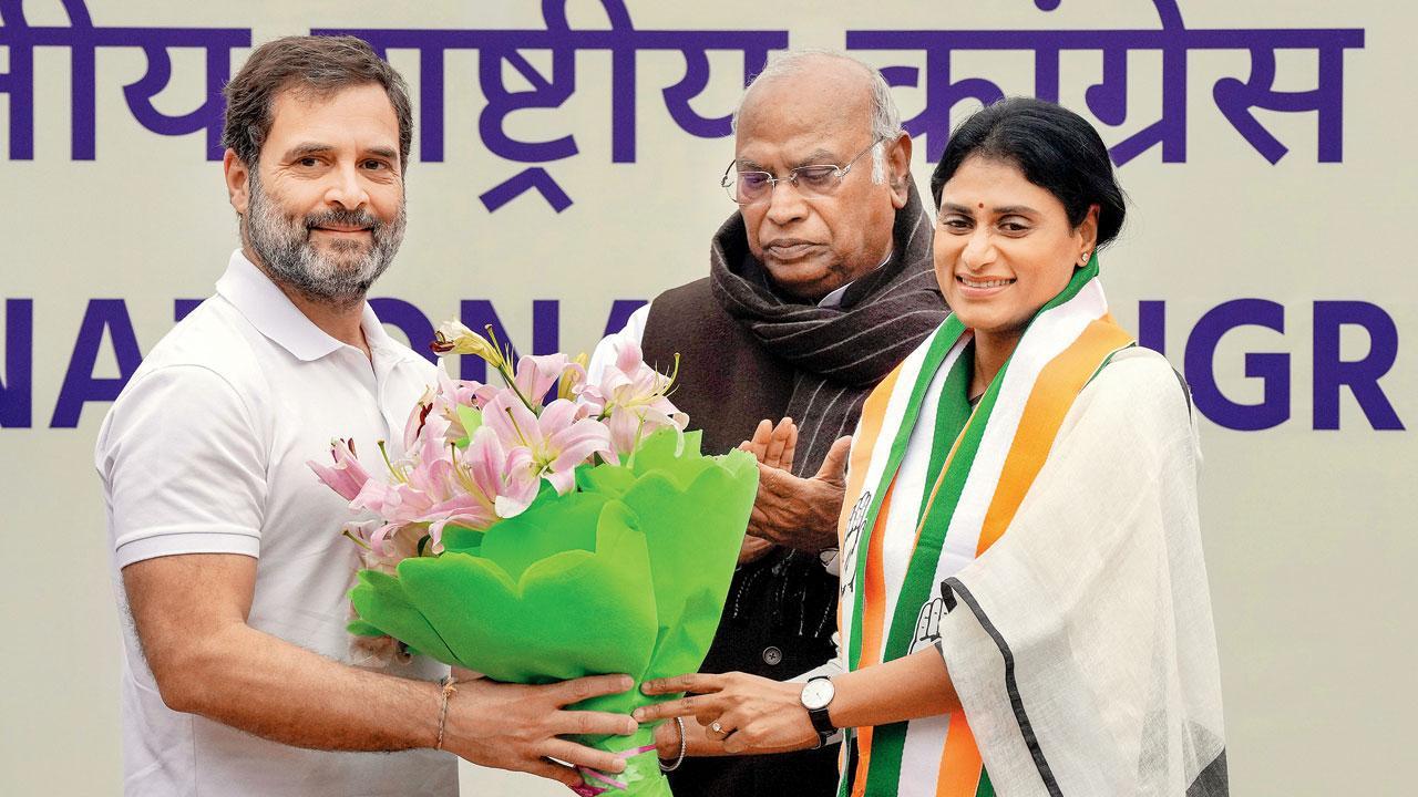 YSR Telangana party founder Sharmila joins Congress