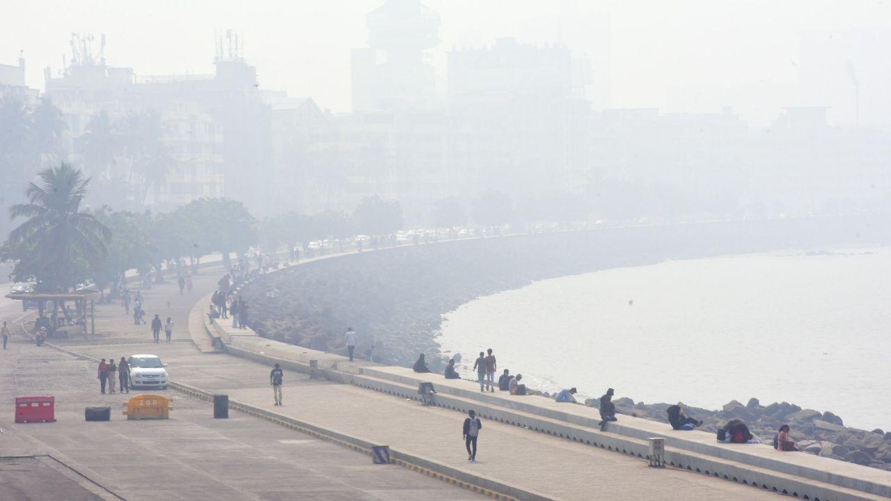 IN PHOTOS: Mumbai's AQI dips, smog hovers over city