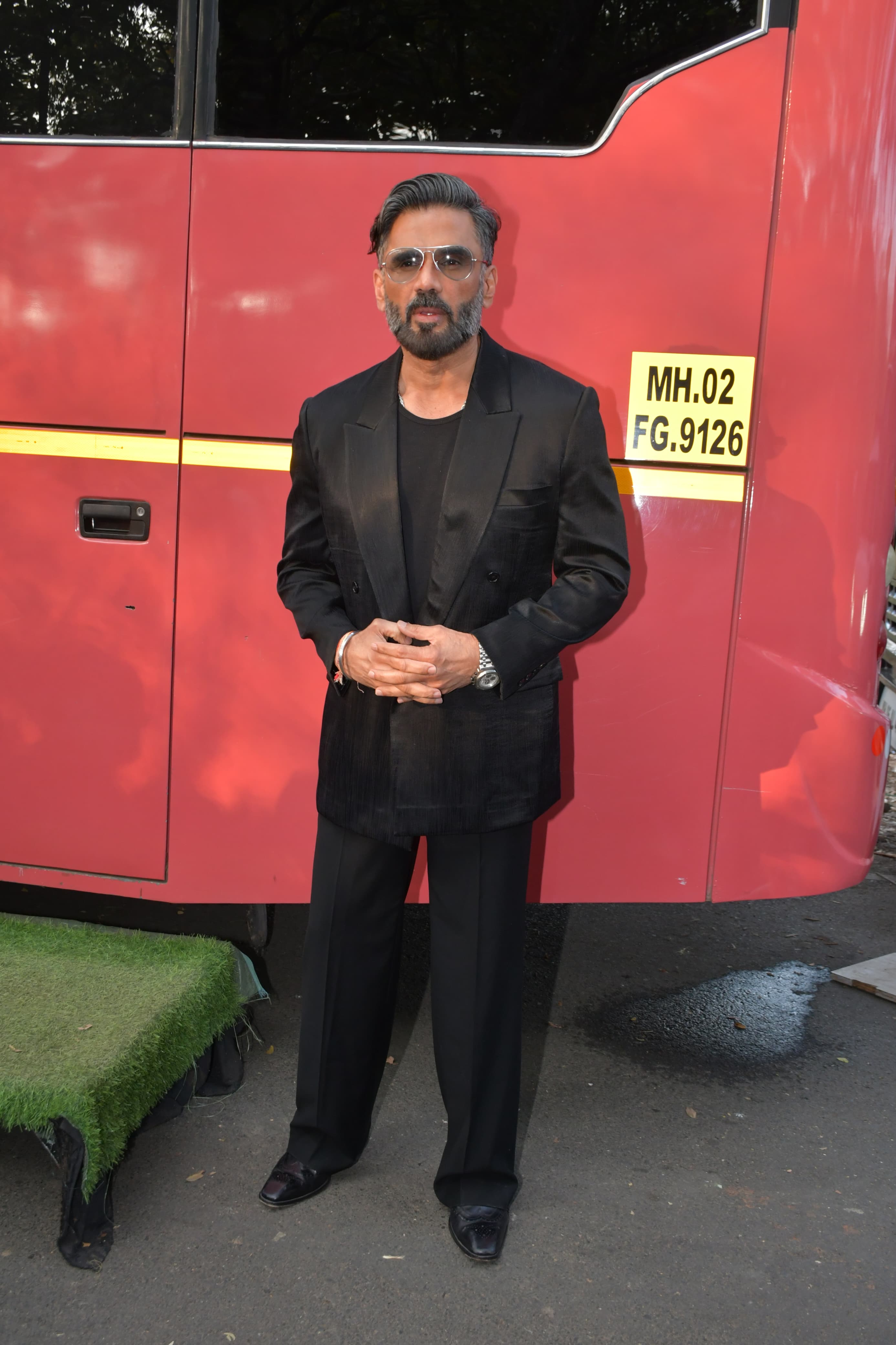 Suniel Shetty was snapped in the city. The actor looked dashing in an all-black outfit