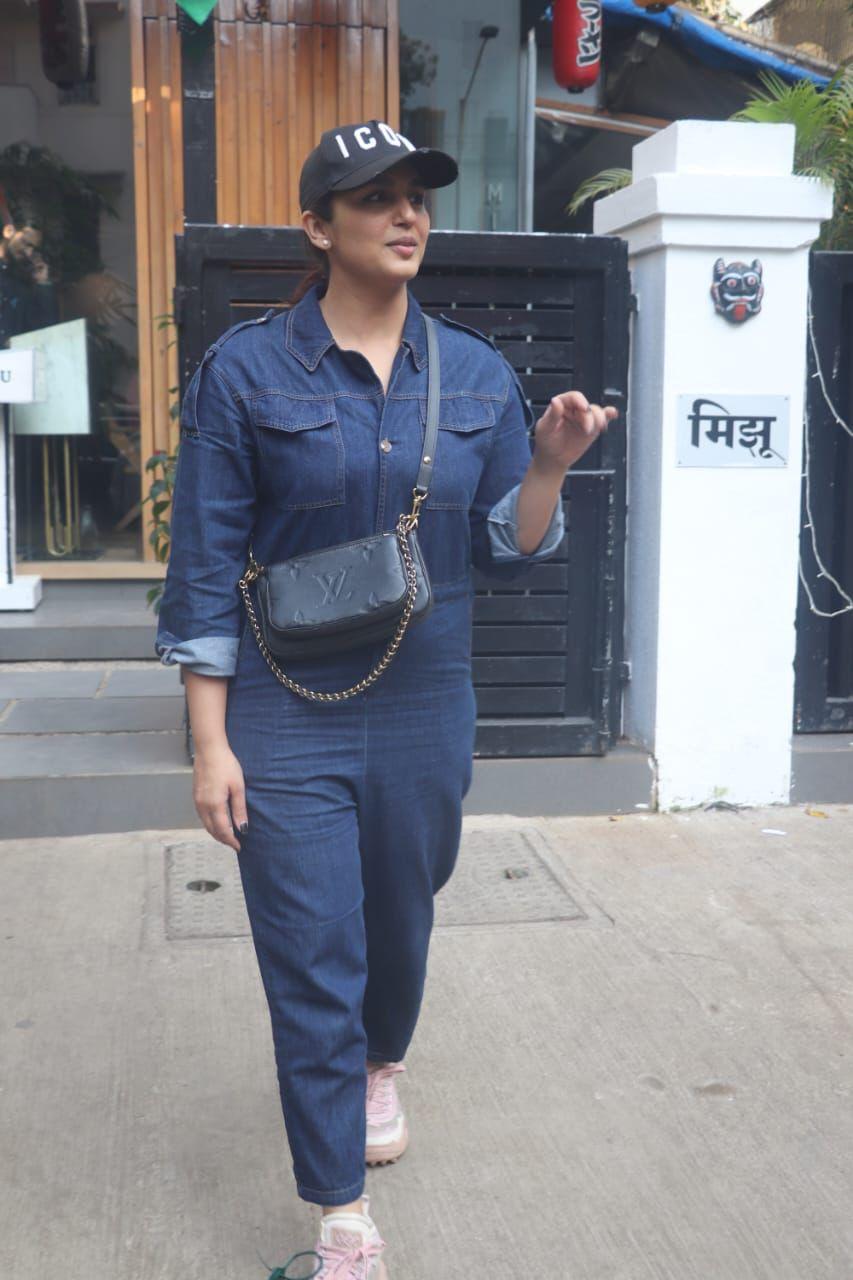 Huma Qureshi was spotted at restaurant in Bandra today