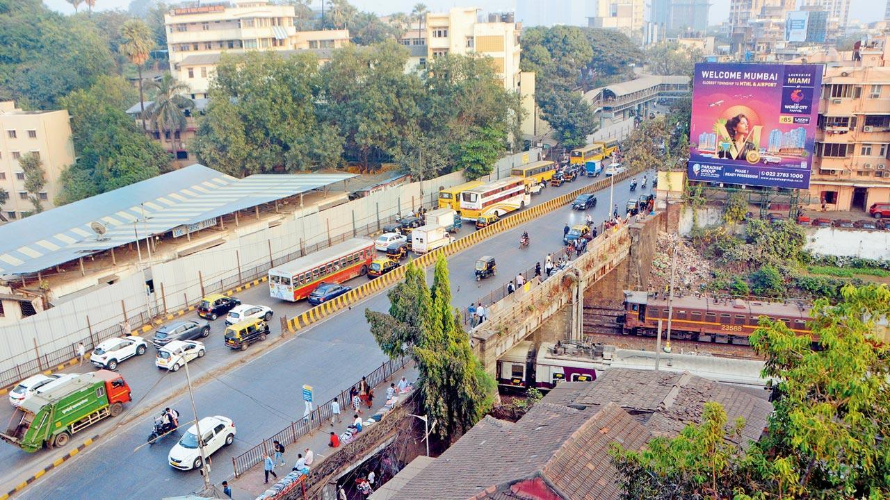 Maharashtra govt to decide fate of 110-year old Sion rail overbridge