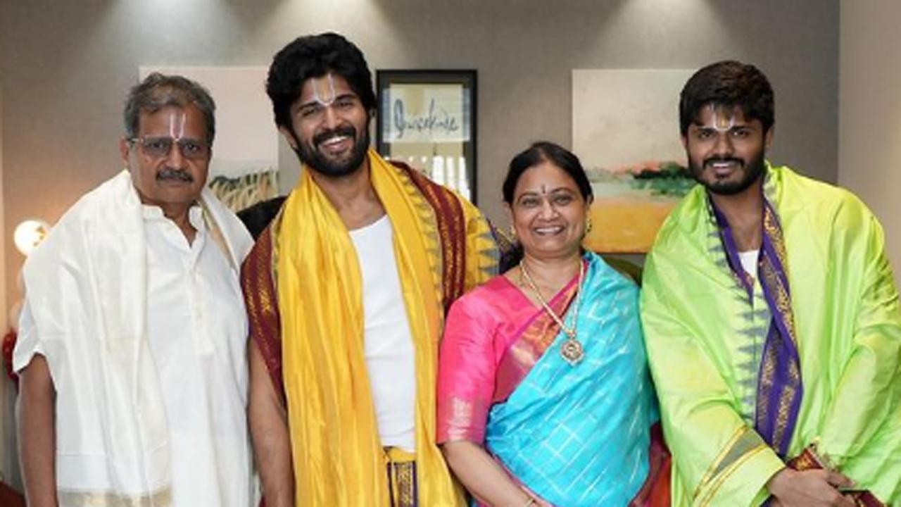 Vijay Deverakonda shares family pictures on occasion of Makar Sankranti