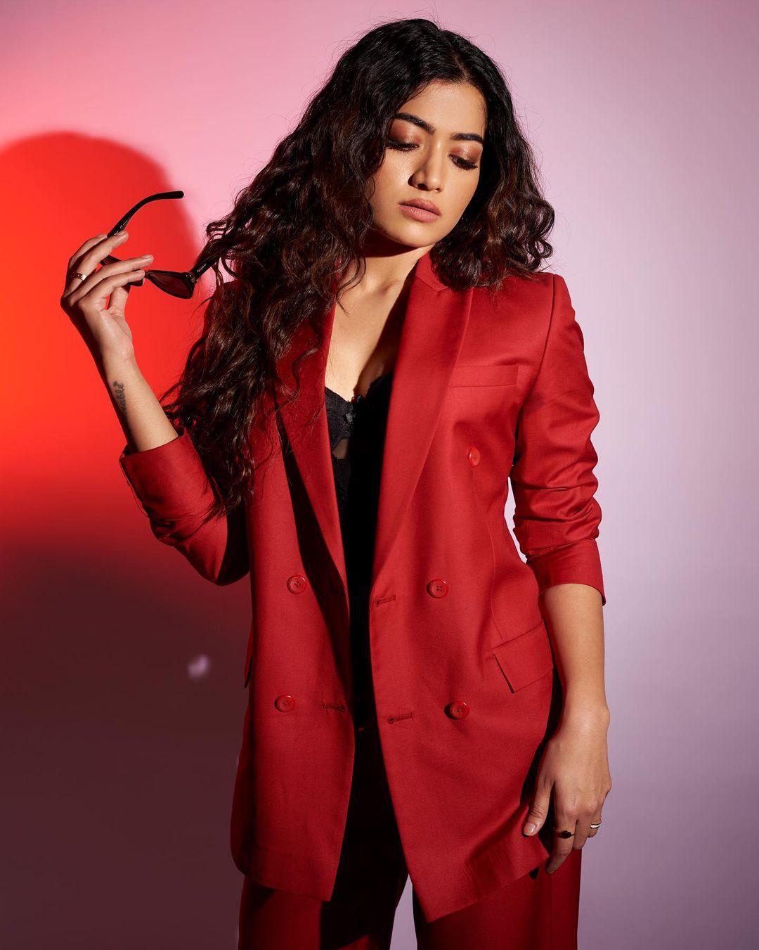 The other gorgeous actress in the Animal film, Rashmika Mandanna who aces the role of Gayatri, wore a smart three-suit for her look