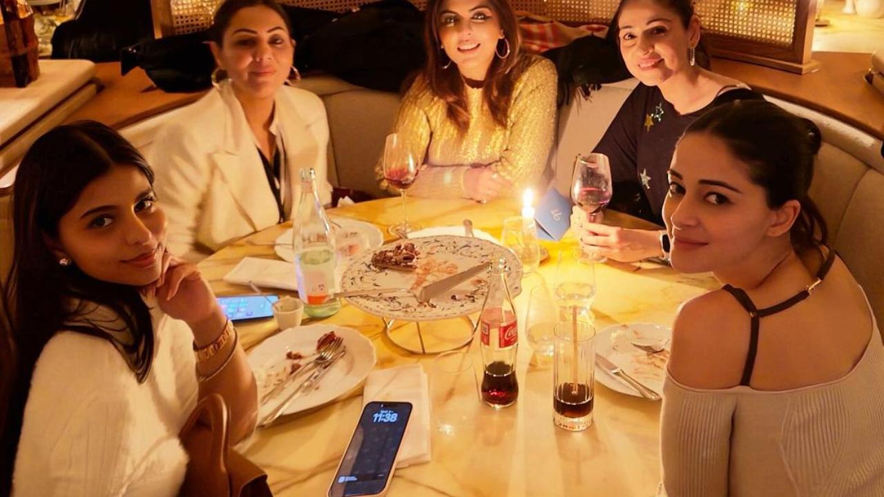 Ananya Panday-Suhana Khan bond with their moms Bhavana and Gauri in Paris