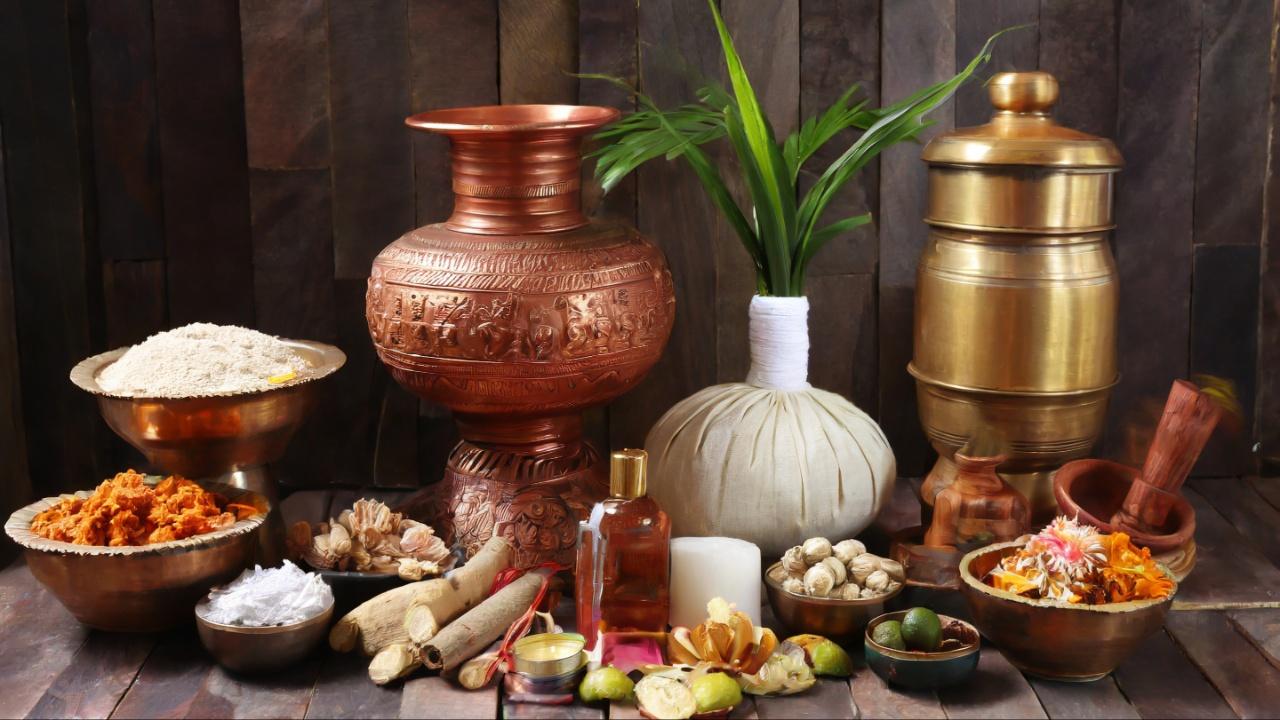 Panchakarma, a cornerstone of Ayurvedic treatment, involves a series of detoxification procedures that aim to eliminate accumulated toxins from the body. In the context of kidney health, Panchakarma therapies can help in cleansing and rejuvenating the kidneys.   