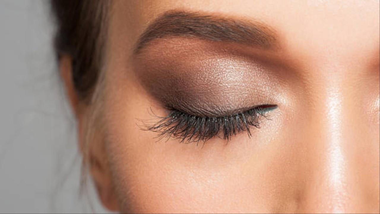 Glossy eyelids to facial mists: Top beauty hacks you must try in 2024