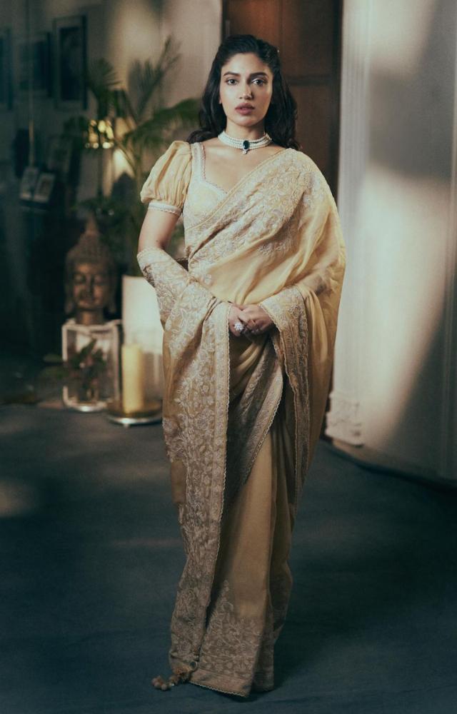 Bhumi Pednekar recently posted pictures in this goregous saree