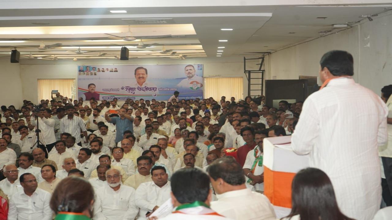 In an extended executive meeting at Tilak Bhavan, the Congress leadership discussed plans to regain political influence in Maharashtra and gear up for the upcoming 2024 elections. The meeting addressed various issues, including the Bharat Jodo Nyaya Yatra led by Rahul Gandhi and the party's response to the disqualification of MLAs.