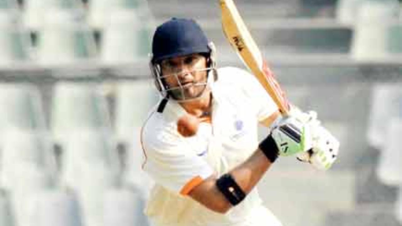 Devendra Bundela
The third spot on the list is in the name of Devendra Bundela. The Indore-born cricketer has 9,201 runs under his belt. In the Ranji Trophy, he represented Madhya Pradesh from the year 1995 to 2018