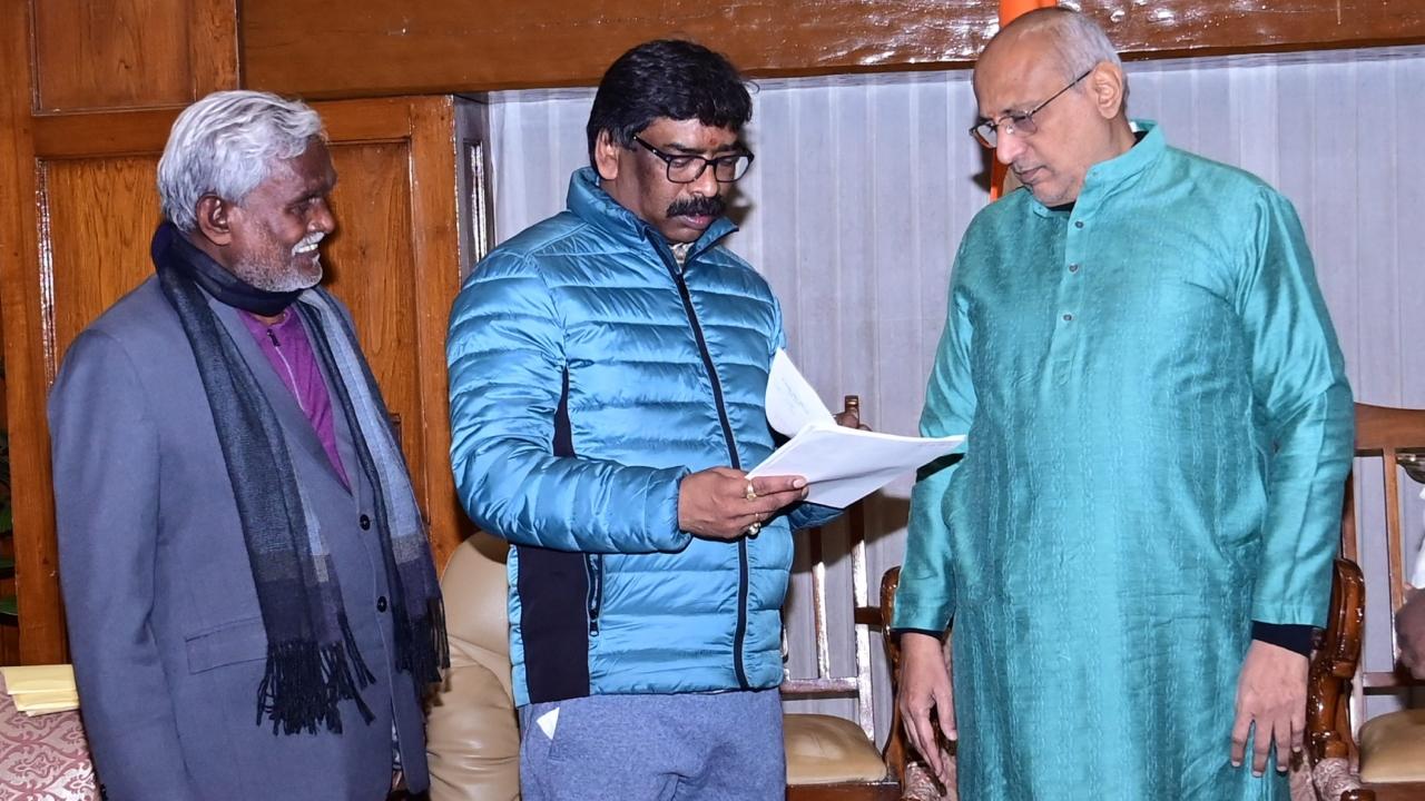 Before his arrest, Hemant Soren tendered his resignation as Jharkhand chief minister to Governor CP Radhakrishnan at the Raj Bhavan and was then taken to the ED office