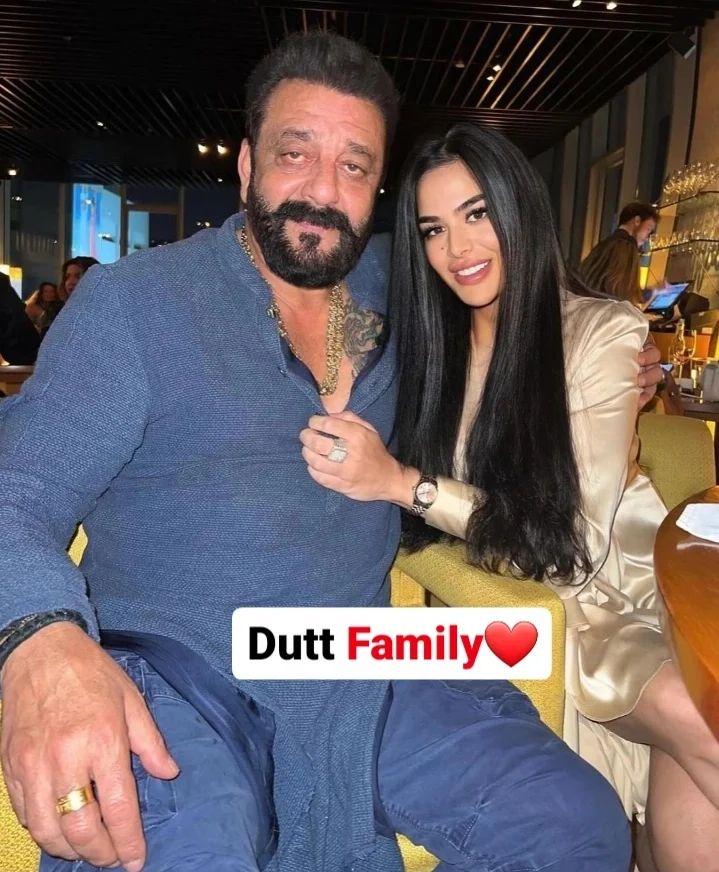 Sanjay Dutt took time out and celebrated the new year with his family. He too shared a picture with his wife Manyata Dutt