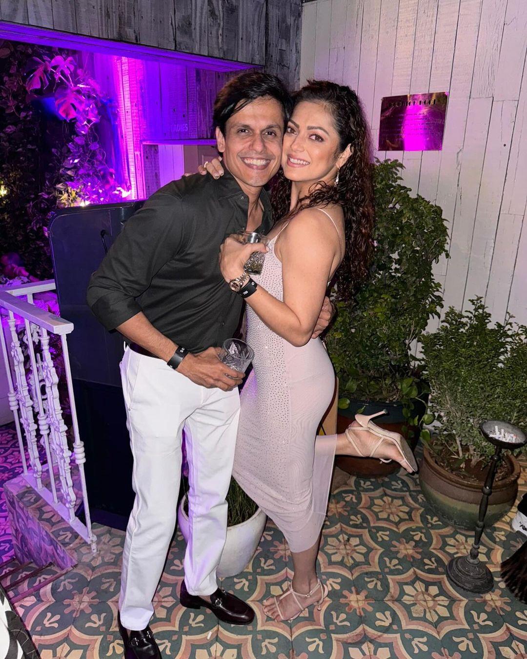 Drashti Dhami was no exception, the popular actress was seen hugging the love of her life as she dropped the pictures from their New Year celebration