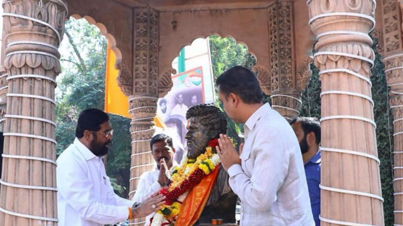 IN PICS: CM Shinde pays tribute to Shiv Sena leader late Anand Dighe's memorial