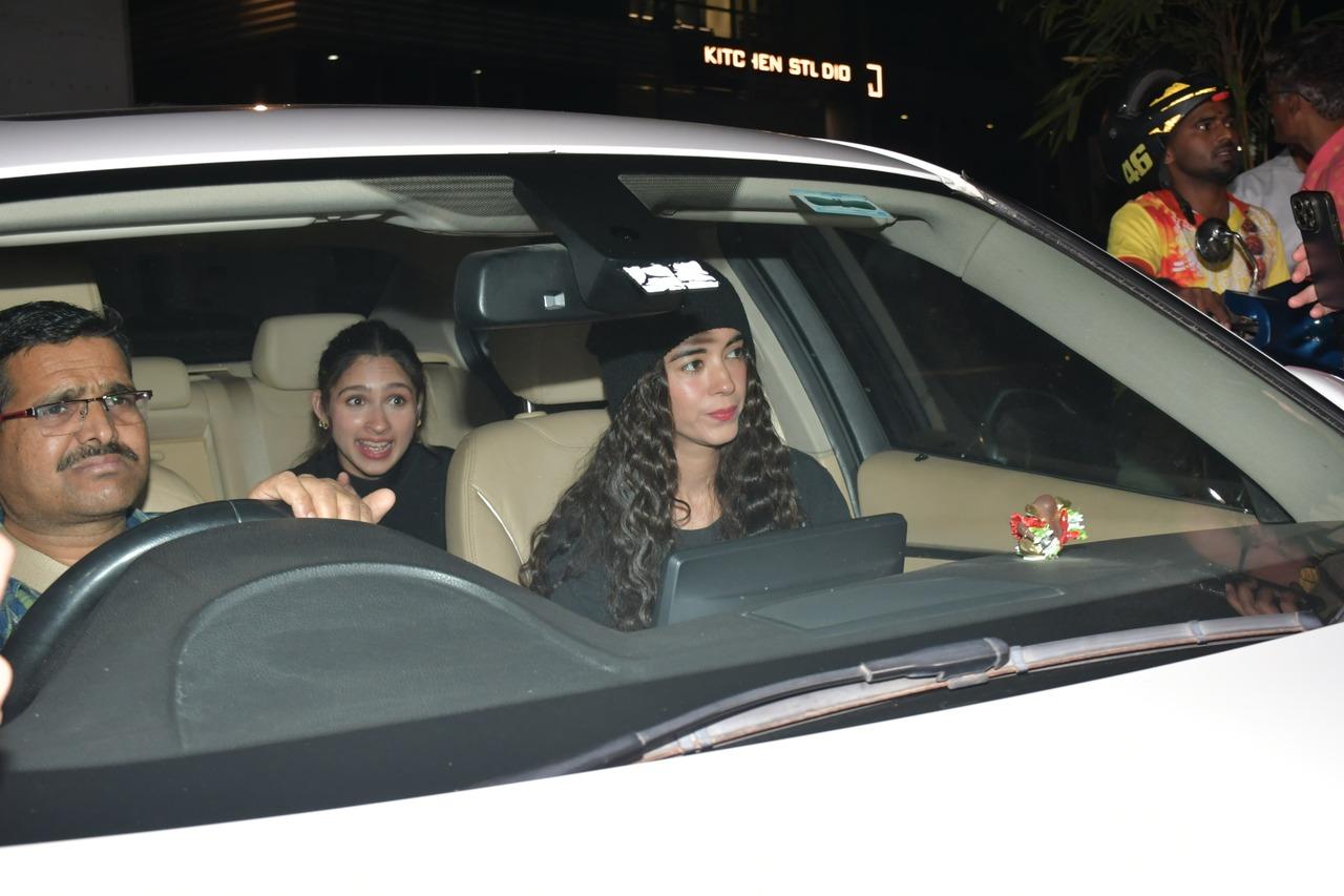 Saba Azad and Pashmina Roshan were seen laughing and chatting as they made their way to the screening