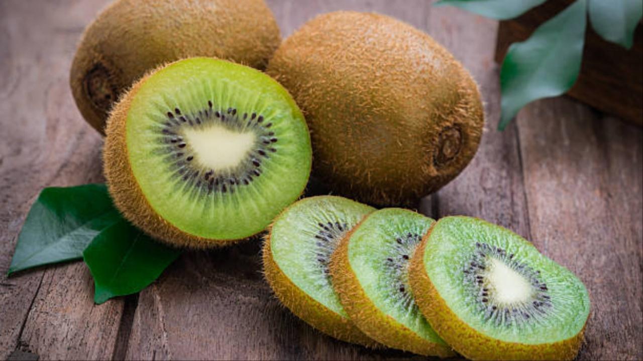 Furry fruits like Kiwi may improve mental health faster: Research
