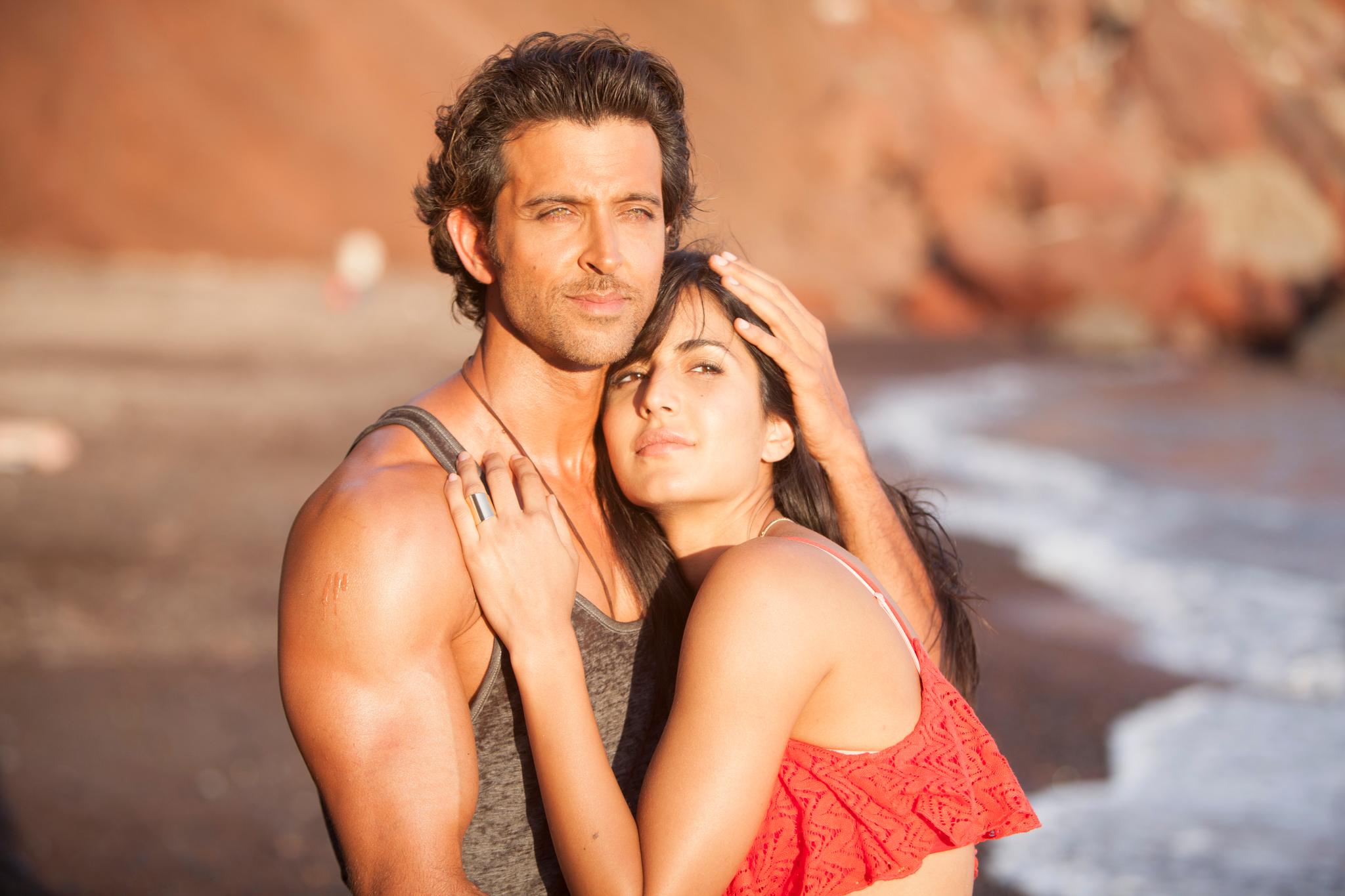 When Hrithik Roshan and Katrina Kaif teamed up, it was pure magic. From the soulful journey of Zindagi Na Milegi Dobara to the action-packed romance of Bang Bang, their on-screen chemistry was captivating.