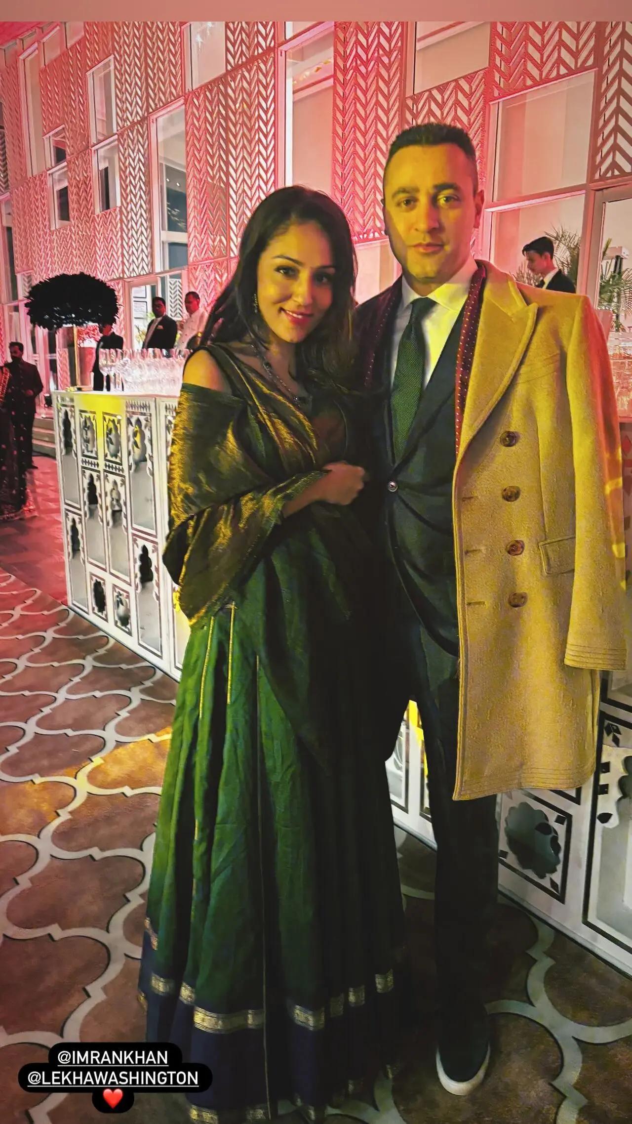 Imran Khan looked dapper for his cousin's winter wedding. His date for the wedding was none other than Lekha Washington. Seeing Imran with his rumoured girlfriend at a family wedding was enough for everyone to be filled with glee (Pic/Mozez Singh)