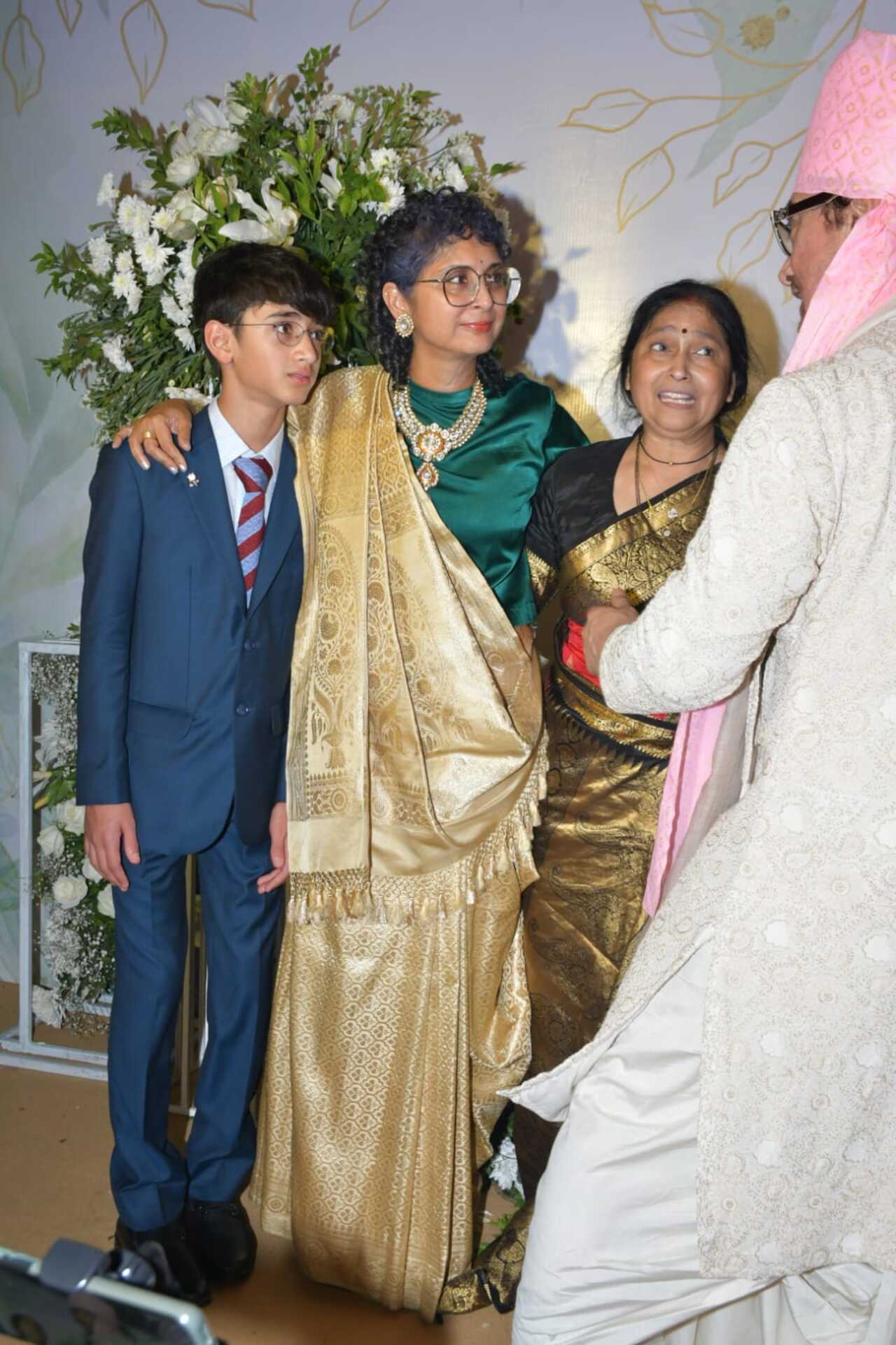 For the wedding, Kiran Rao opted for a golden saree and green blouse. Her son with Aamir Khan, Azad, looked smart in a dapper blue suit. Even after their separation, Kiran and Aamir share a friendly bond and the former is close to Ira, Junaid and Reena Dutta