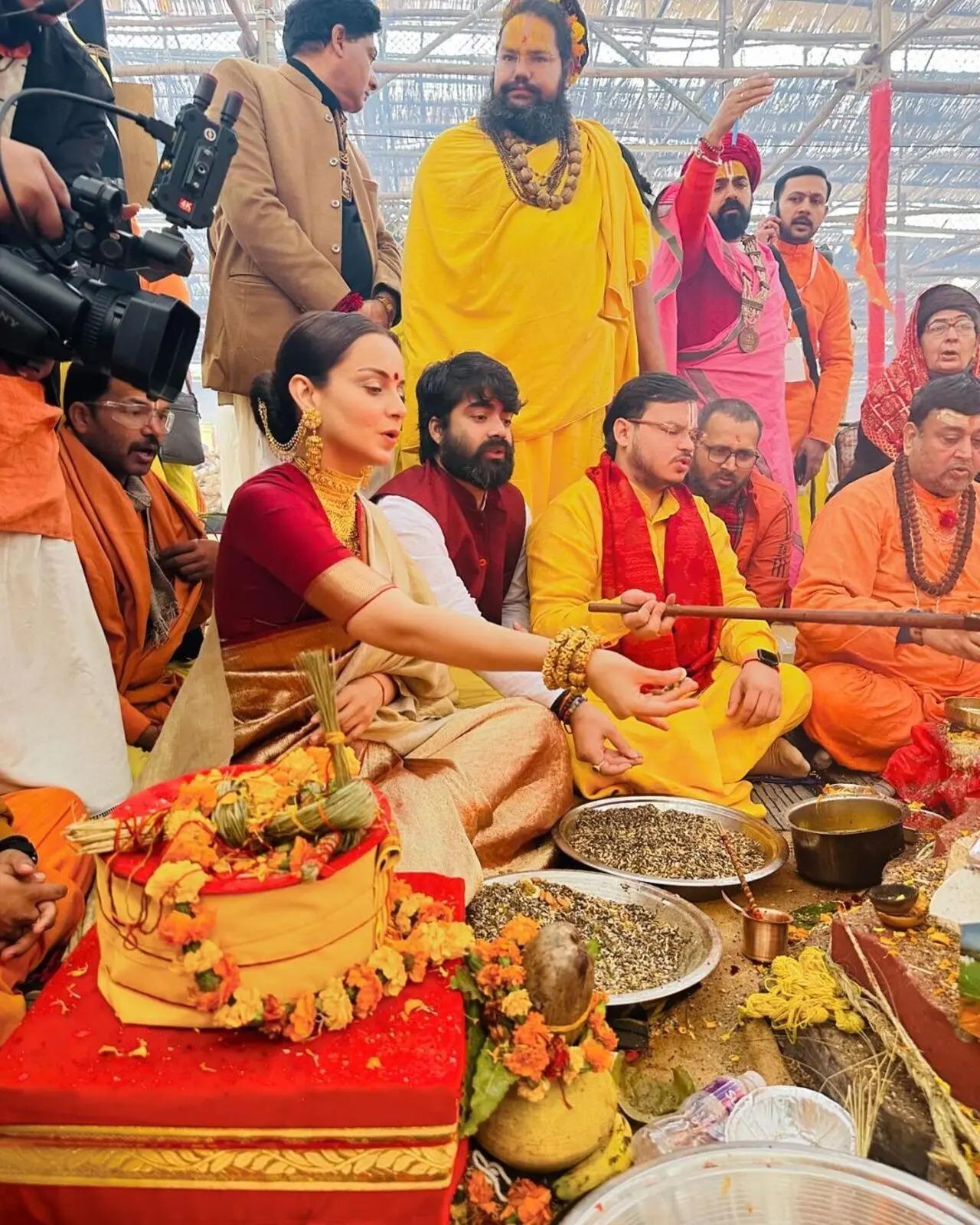 On Sunday, actress Kangana Ranaut was seen performing yagya, meeting spiritual gurus and visiting temples in Ayodhya. She was accompanied by her sister Rangoli