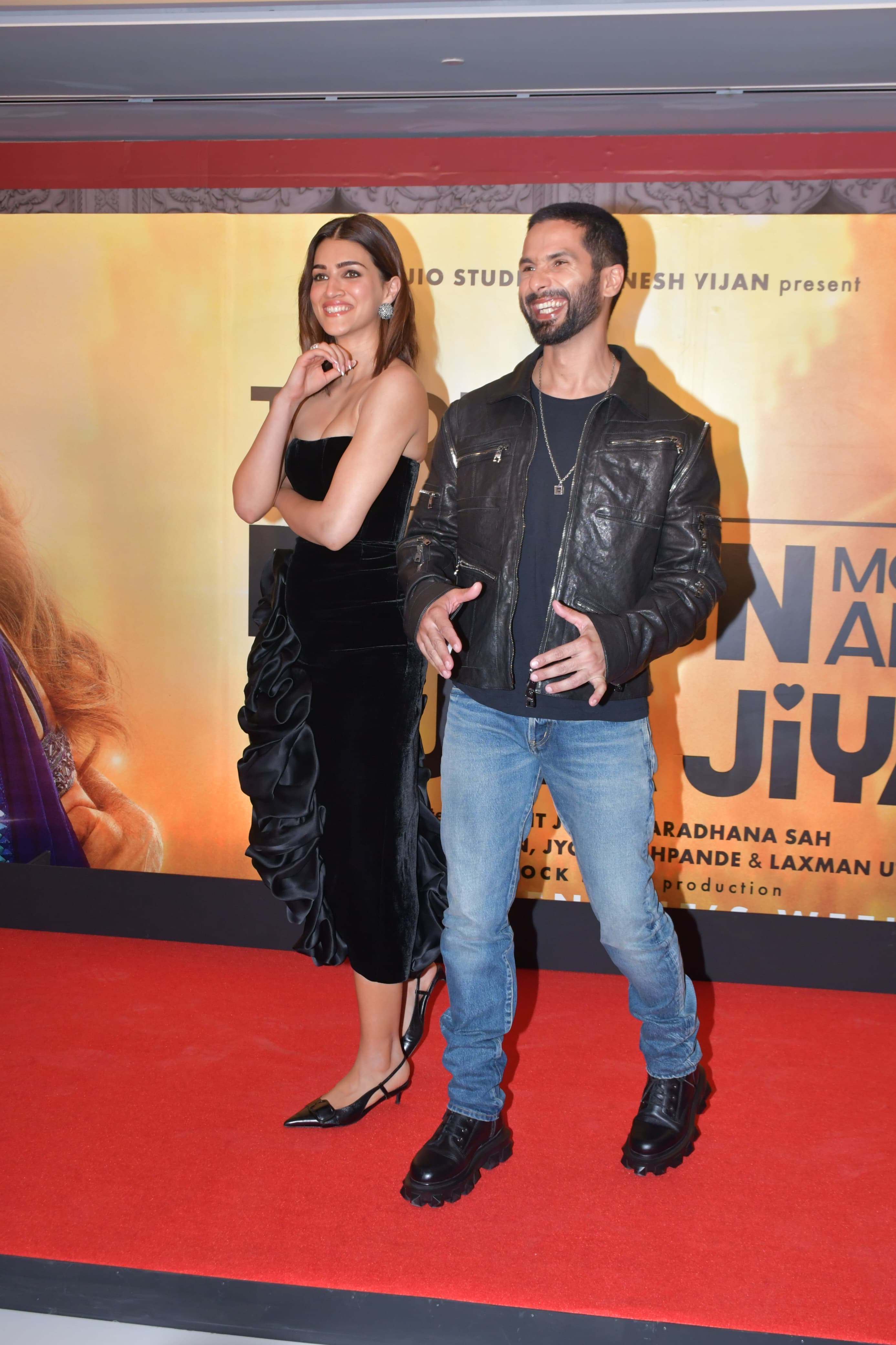 At the trailer launch, Kriti Sanon and Shahid Kapoor showcased their chemistry before we got to see on the big screen