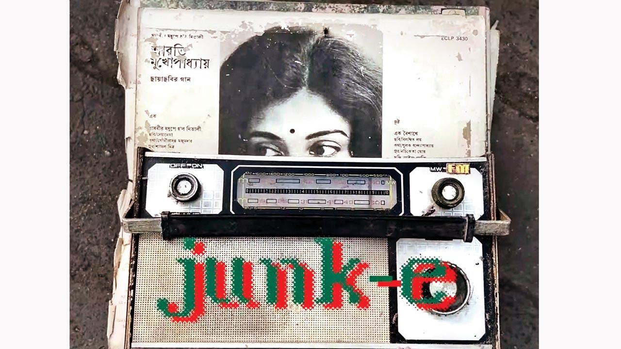 Junk-E, produced by documentary filmmakers Ayush Ray and Ritam Sarkar, follows the stories of Magrahat’s residents, who turn e-waste into opportunities for survival 