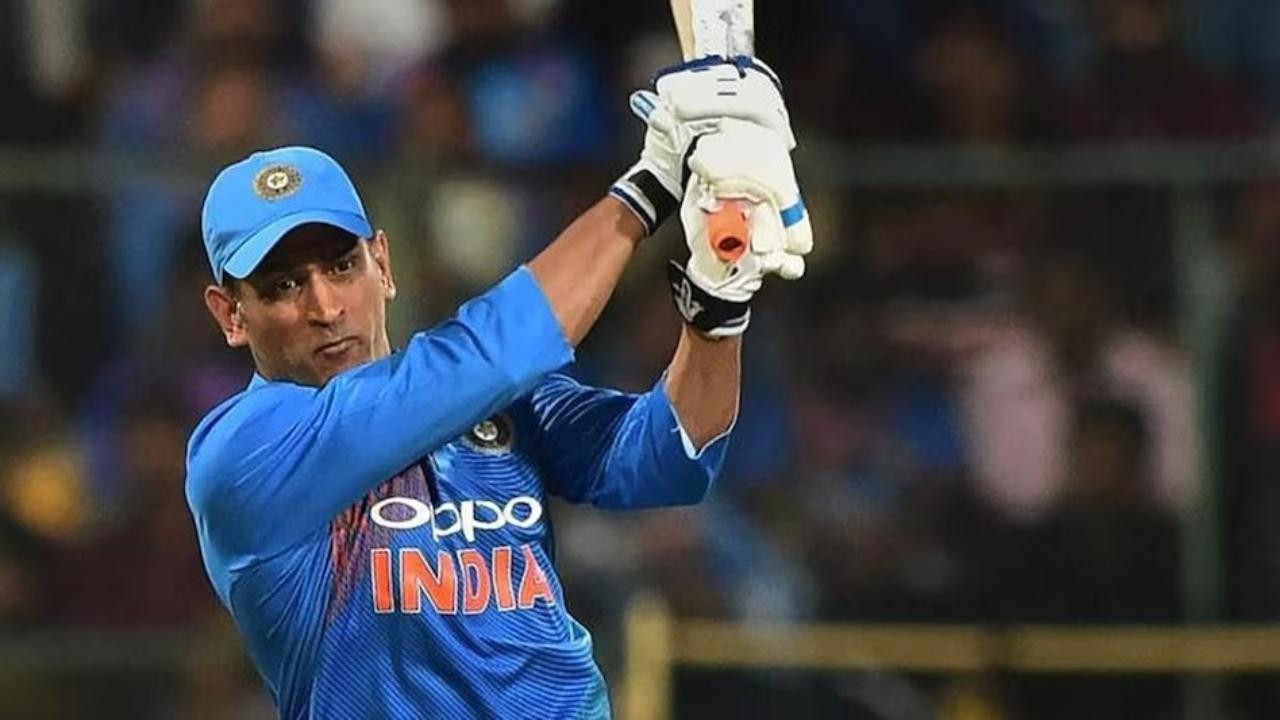 Mahendra Singh Dhoni
India's legendary captain Mahendra Singh Dhoni is the third oldest captain to lead in T20Is. Dhoni was aged 35 years and 52 days when he last captained India in the T20Is against West Indies back in the year 2016. Team India has played 72 T20I matches under Dhoni's captaincy and has won 41 games