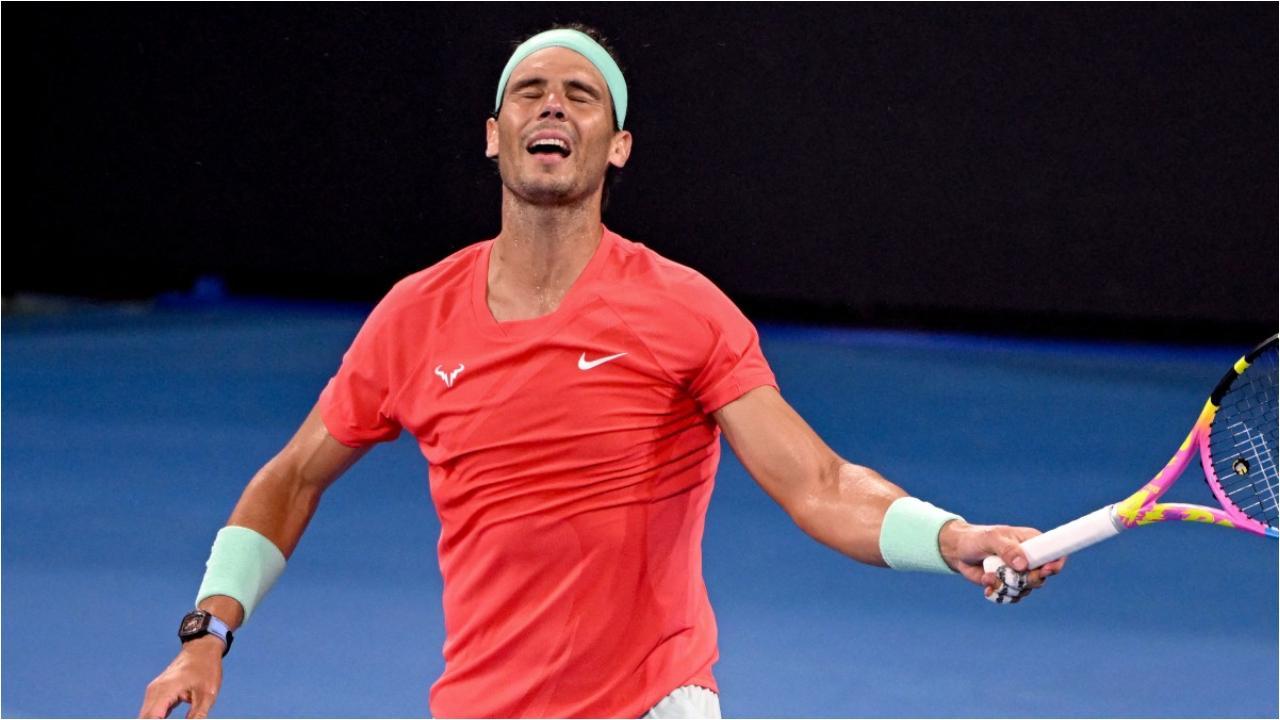 Rafael Nadal pulls out of Australian Open with muscle tear