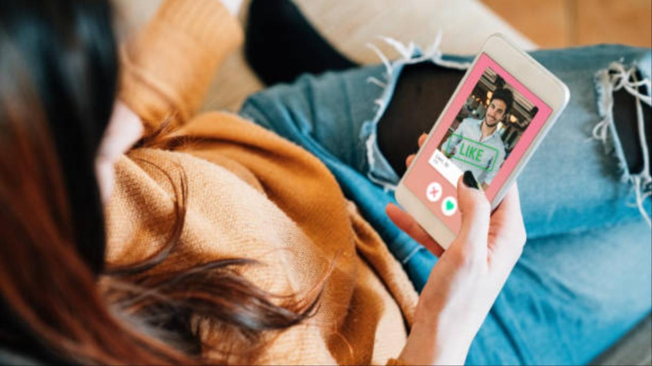 Many dating app users date to simply beat boredom or loneliness: Report