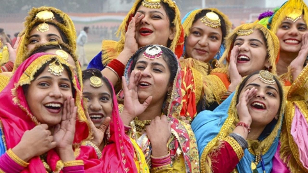 Students in traditional Punjabi attire during the full dress rehearsal for the Republic Day Parade 2024 in Amritsar Wednesday