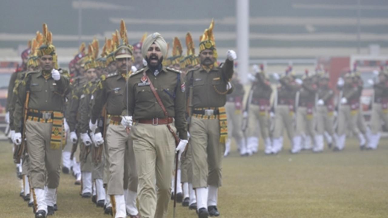 Security personnel during the full dress rehearsal for the Republic Day Parade 2024 in Jalandhar 