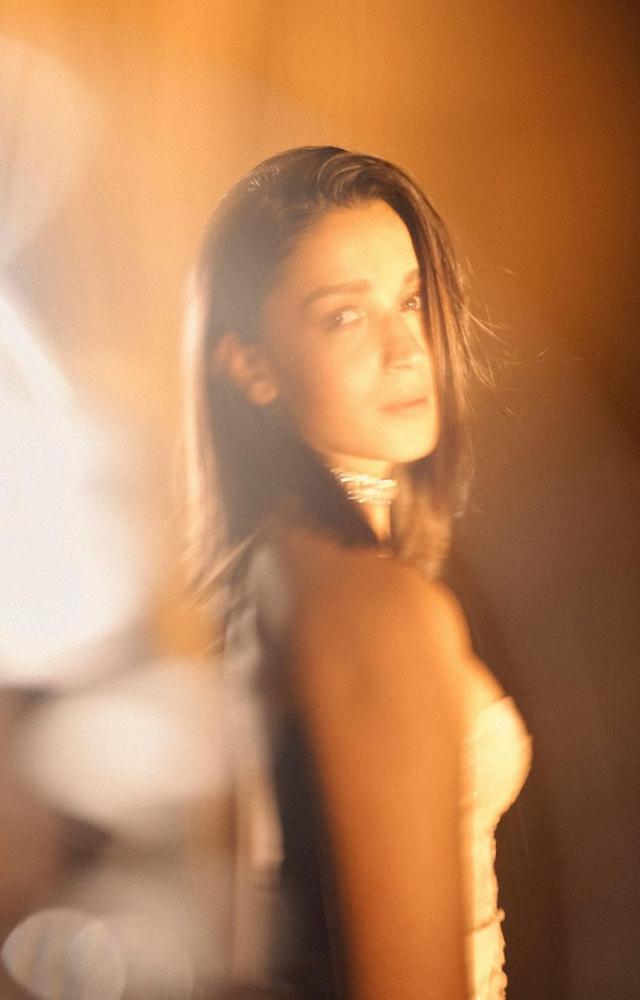 The actress took to her Instagram handle to share glimpses from the grand awards night that was held in Gujarat