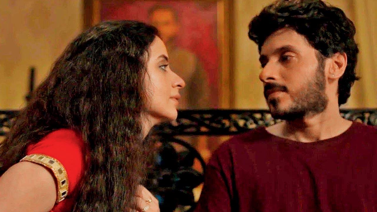 The actor with Divyenndu in Mirzapur