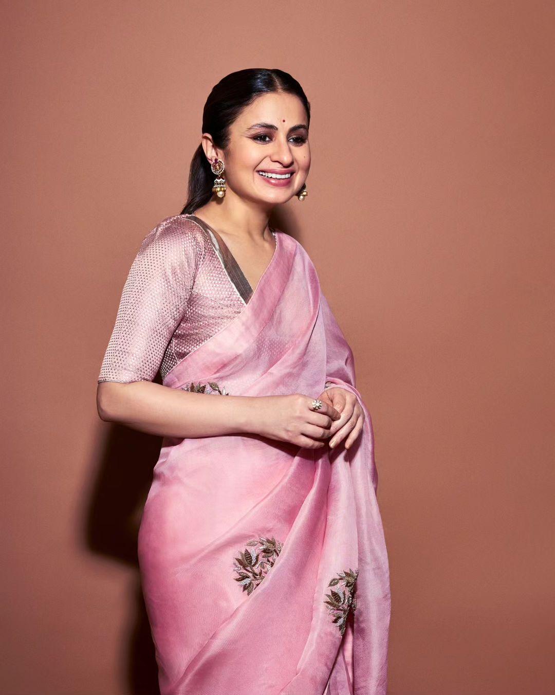 Rasika looked absolutely stunning in a beautiful pink saree, completely nailing the Indian barbie aesthetic.