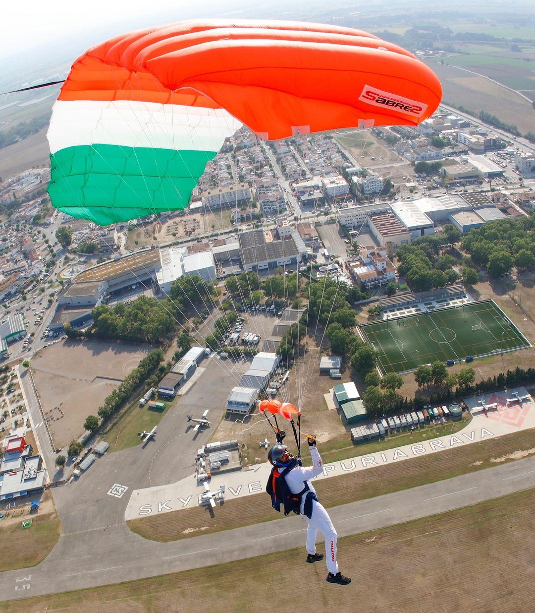 Farhan Akhtar posted a picture of himself skydiving with a tri-coloured parachute and said, 